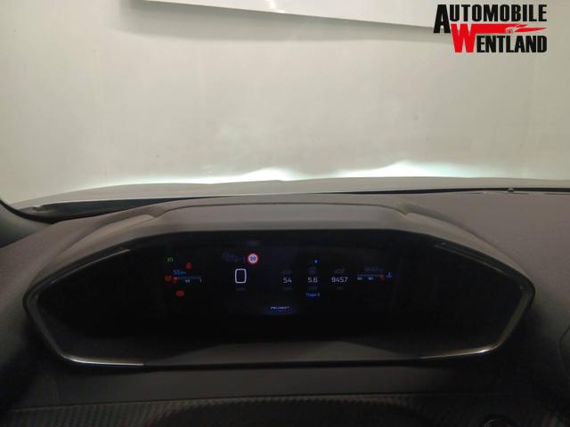 Peugeot 2008 Allure 1.2L (1199cc) 3-cylinder gasoline 100 hp S&S, 6-speed manual 