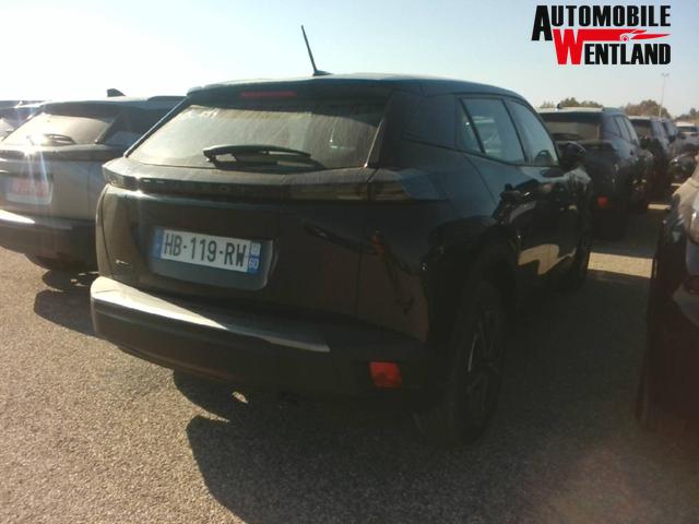 Peugeot 2008 Style 1.2L 3-cylinder (1199cc) gasoline 100 hp S&S, 6-speed manual 