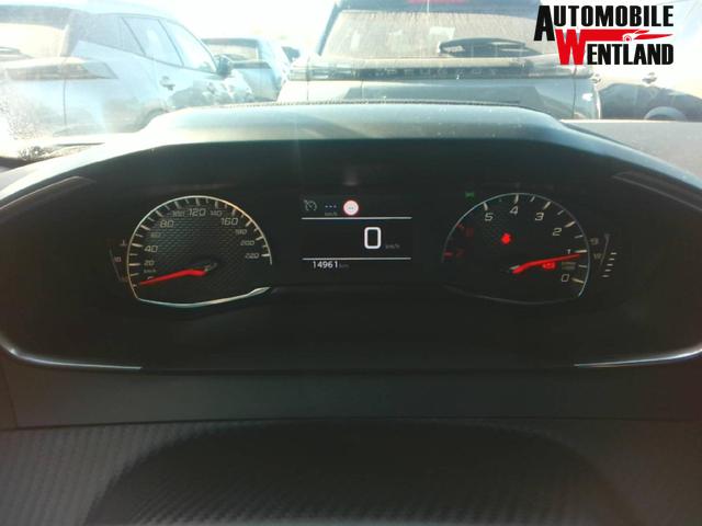 Peugeot 2008 Style 1.2L 3-cylinder (1199cc) gasoline 100 hp S&S, 6-speed manual 