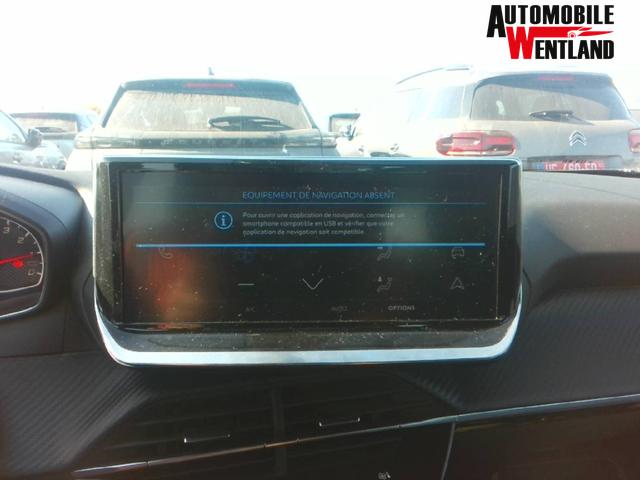 Peugeot 2008 Style 1.2L 3-cylinder (1199cc) gasoline 100 hp S&S, 6-speed manual 