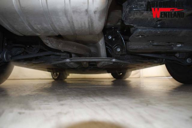 BMW 1er M 1 Serie Sport Design 2.0L Turbo Diesel (120d) 163 hp, 7-speed DKG dual-clutch 