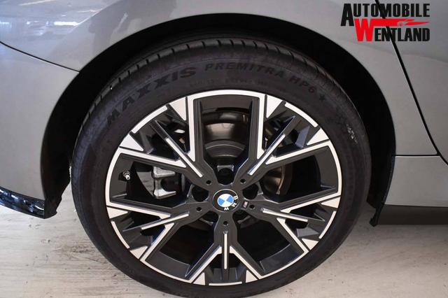 BMW 1er M 1 Serie Sport Design 2.0L Turbo Diesel (120d) 163 hp, 7-speed DKG dual-clutch 