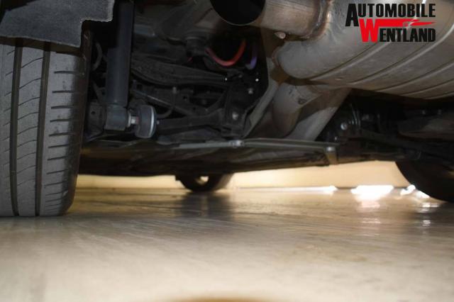 BMW 1er M 1 Serie Sport Design 2.0L Turbo Diesel (120d) 163 hp, 7-speed DKG dual-clutch 