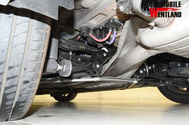 BMW 1er M 1 Serie Sport Design 2.0L Turbo Diesel (120d) 163 hp, 7-speed DKG dual-clutch 