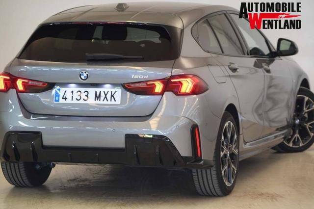 BMW 1er M 1 Serie Sport Design 120d 163 hp (120 kW) Diesel mild-hybrid, 7-speed DKG dual-clutch automatic, 2.0L (1995 cc) I4 TwinPower Turbo 