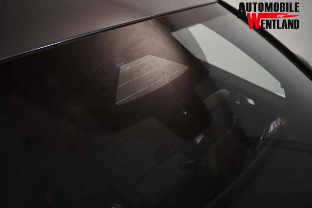 BMW 1er M 1 Serie Sport Design 120d 163 hp (120 kW) Diesel mild-hybrid, 7-speed DKG dual-clutch automatic, 2.0L (1995 cc) I4 TwinPower Turbo 