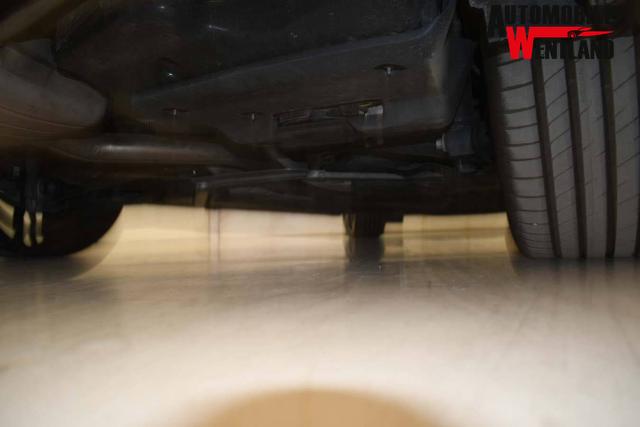 BMW 1er M 1 Serie Sport Design 120d 163 hp (120 kW) Diesel mild-hybrid, 7-speed DKG dual-clutch automatic, 2.0L (1995 cc) I4 TwinPower Turbo 