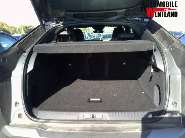 Peugeot 3008 GT Hybrid 145 (e-DCS6) 1.2L 3-cylinder 