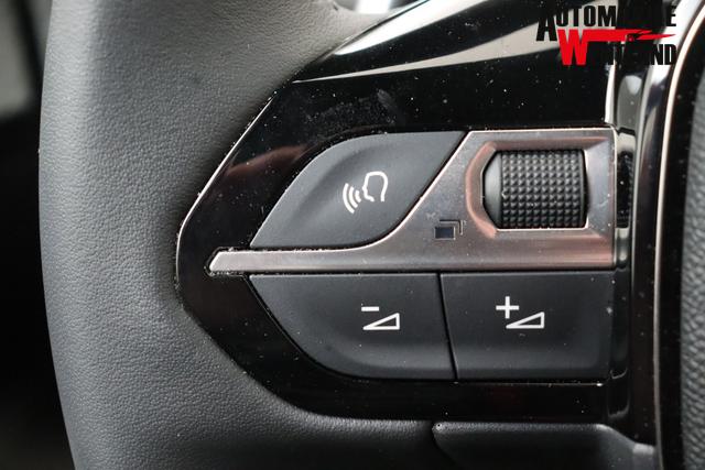 Peugeot 2008 Allure Hybrid 145 hp e-DSC6 