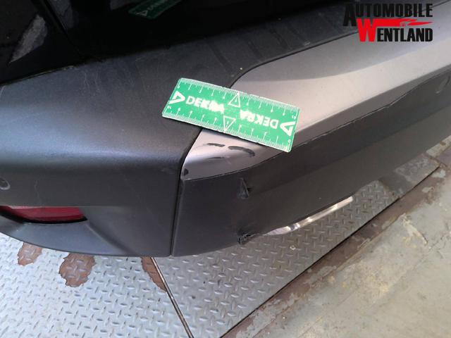 Peugeot 2008 Allure 1.2L Hybrid 145 (e-DCS6) 