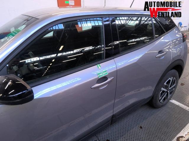 Peugeot 2008 Style 1.2L 3-cylinder Gasoline (100 hp) S&S, 6-speed manual 