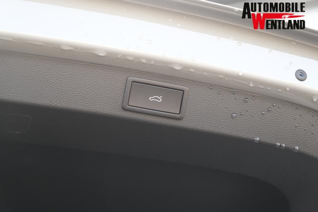 Skoda Karoq 1.5 TSI DSG Sportline AHK Matrix Assistenzpaket Plus Kamera 