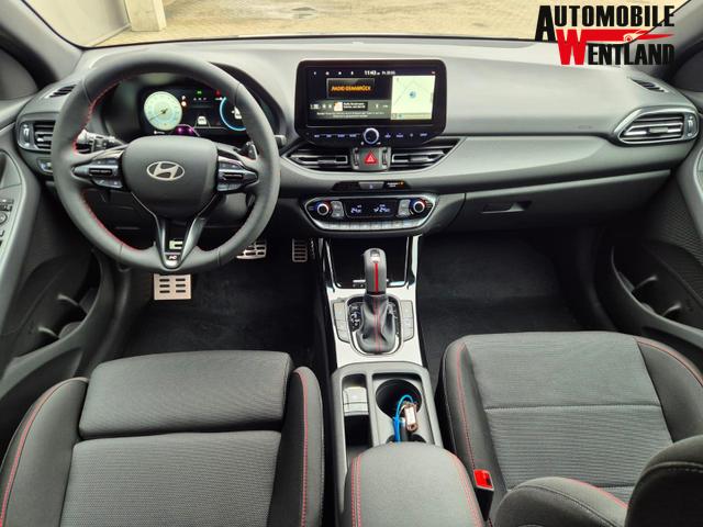 Hyundai i30 Kombi 1.6 T-GDI 150PS Automatik N-Line MY2026 Sitzheizung Lenkradheizung Klimaautomatik Navi 10,3"-Touchscreen Bluelink Apple CarPlay + Android Auto PDC v+h R&uuml;ckf.Kamera 18-LM 