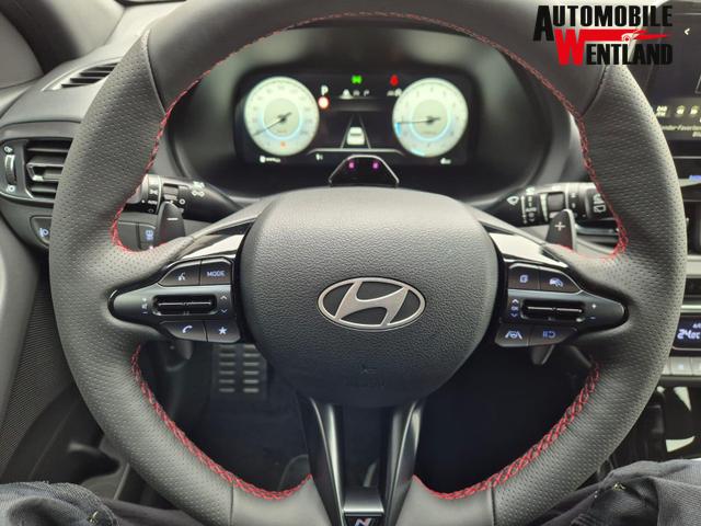 Hyundai i30 Kombi 1.6 T-GDI 150PS Automatik N-Line MY2026 Sitzheizung Lenkradheizung Klimaautomatik Navi 10,3"-Touchscreen Bluelink Apple CarPlay + Android Auto PDC v+h R&uuml;ckf.Kamera 18-LM 
