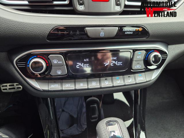 Hyundai i30 Kombi 1.6 T-GDI 150PS Automatik N-Line MY2026 Sitzheizung Lenkradheizung Klimaautomatik Navi 10,3"-Touchscreen Bluelink Apple CarPlay + Android Auto PDC v+h R&uuml;ckf.Kamera 18-LM 