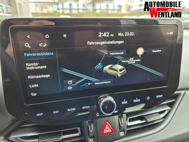 Hyundai i30 Kombi 1.6 T-GDI 150PS Automatik N-Line MY2026 Sitzheizung Lenkradheizung Klimaautomatik Navi 10,3"-Touchscreen Bluelink Apple CarPlay + Android Auto PDC v+h R&uuml;ckf.Kamera 18-LM 