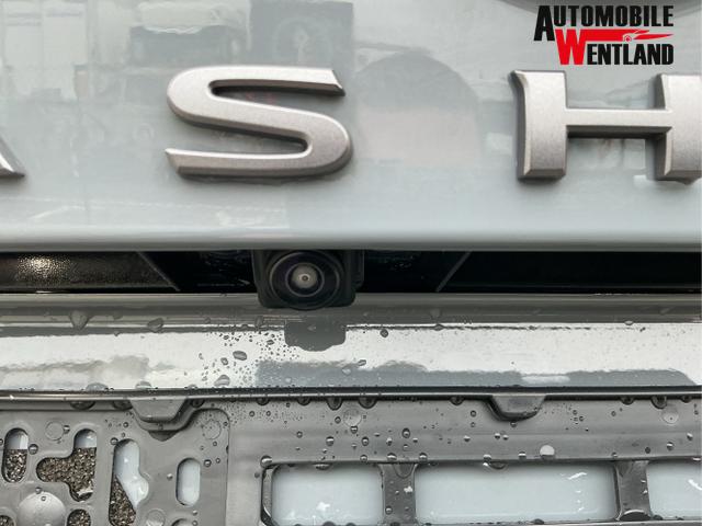 Nissan / Qashqai / Grau / Tekna+ / Ceramic Grey / , Bild dient zur Illustration und zeigt aufpreispflichtige Sonderausstattung. "Die Herstellergarantie beginnt bei EU-Fahrzeugen bereits bei Auslieferung vom ausl&auml;ndischen Lieferanten und kann um mehr als 14 Tage verk&uuml;rzt sein.