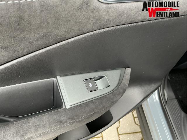 Nissan / Qashqai / Grau / Tekna+ / Ceramic Grey / , Bild dient zur Illustration und zeigt aufpreispflichtige Sonderausstattung. "Die Herstellergarantie beginnt bei EU-Fahrzeugen bereits bei Auslieferung vom ausl&auml;ndischen Lieferanten und kann um mehr als 14 Tage verk&uuml;rzt sein.