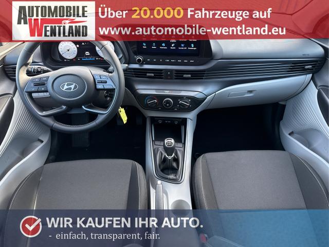 Hyundai / i20 / Grau / / / 
