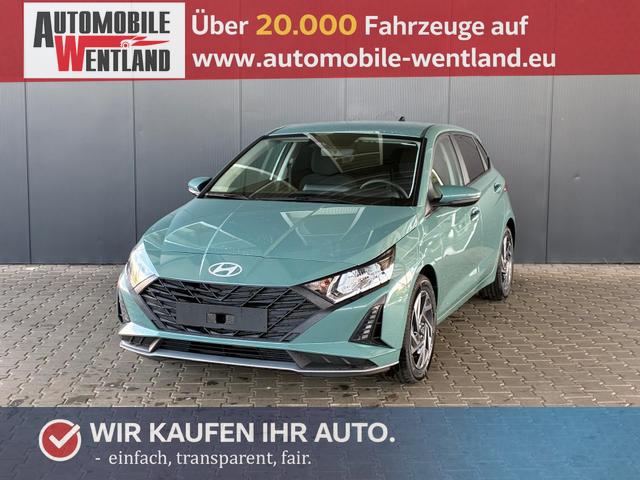 Hyundai i20 - Pure 1.2 MPI / Navi PDC Hinten + Kamera Abgedunkelte Scheiben Tempomat Alu 16"