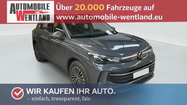 Volkswagen Tiguan - 