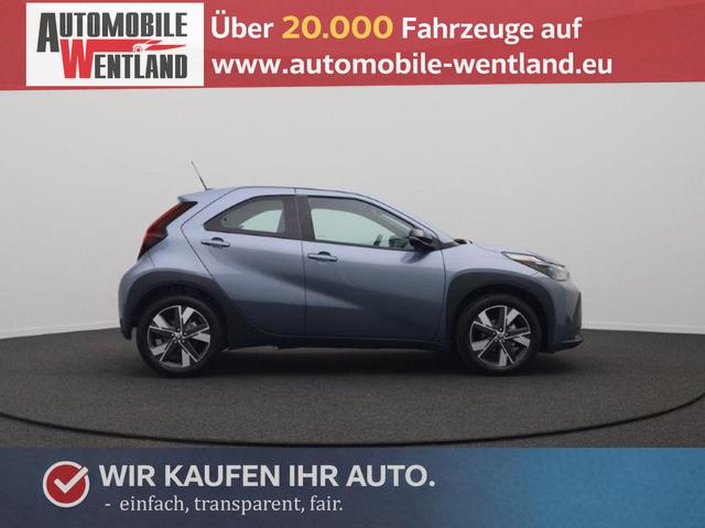 Toyota Aygo X - Pure 1.5 Hybrid 116PS Automatik Sitzheizung Klimaautomatik AbstandsTempomat Multifunktionslenkrad Radio Bluetooth Touchscreen Apple CarPlay + Android Auto