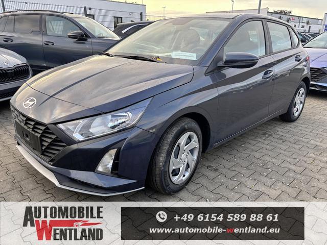 Hyundai i20 - Comfort 1.0 T-GDI 90PS, NAVI 10,25", Klimaanlage, Parksensoren hinten, R&uuml;ckfahrkamera, Tempomat, Lederlenkrad, Reserverad, Alarm, Armlehne, ZV mit Fernbedienung, Fernlichtassistent, 4x elektr. Fensterheber