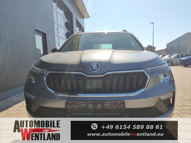 Skoda / Kamiq / Grau / / / , Bild dient zur Illustration und zeigt aufpreispflichtige Sonderausstattung. "Die Herstellergarantie beginnt bei EU-Fahrzeugen bereits bei Auslieferung vom ausl&auml;ndischen Lieferanten und kann um mehr als 14 Tage verk&uuml;rzt sein.