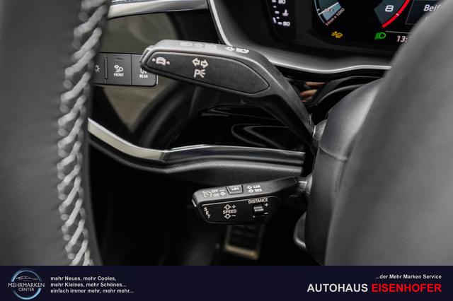 Audi Q3 40 TFSI quattro S-tronic S-Line - LAGER -LAG. 