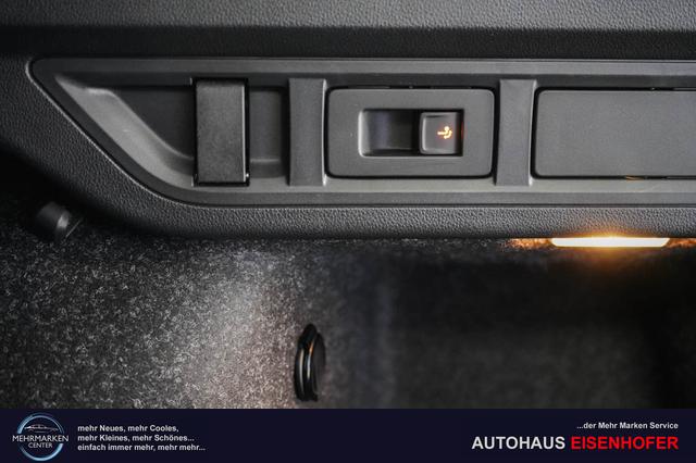 Skoda Octavia Combi Kombi 2,0 TDI DSG Selection - LAGE -LAG. 