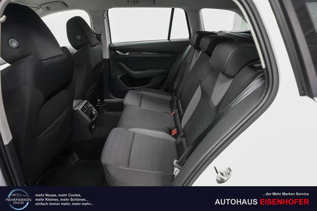 Skoda Octavia Combi Kombi 1,5 eTSI DSG mhev Selection -LAG. 