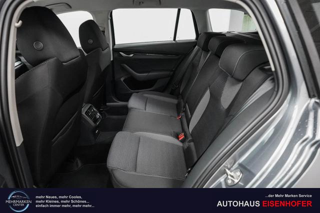 Skoda Octavia Combi Kombi 1,5 eTSI DSG mhev Selection -LAG. 