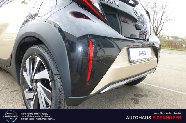 Toyota Aygo X Explore Envy, 10,5" Cloud-Navi, 18" LM-Felgen, PDC... 