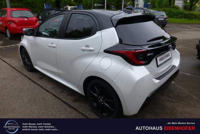 Toyota Yaris Hybrid Style m. Komfort-Paket 