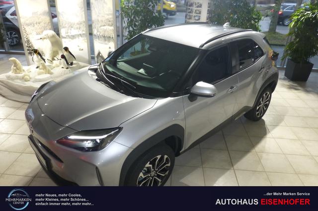 Toyota Yaris Cross - Hybrid FWD Team Deutschland m. Winter- / Saftypaket