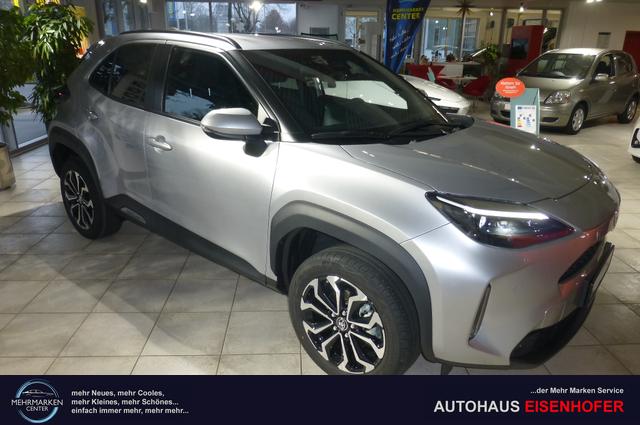 Toyota Yaris Cross Hybrid FWD Team Deutschland m. Winter- / Saftypaket 