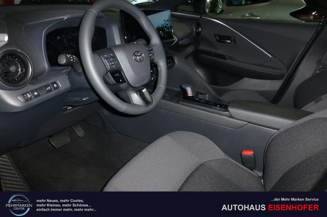 Toyota C-HR Hybrid FWD Team Deutschland 1.8 mit Komfort-Paket 
