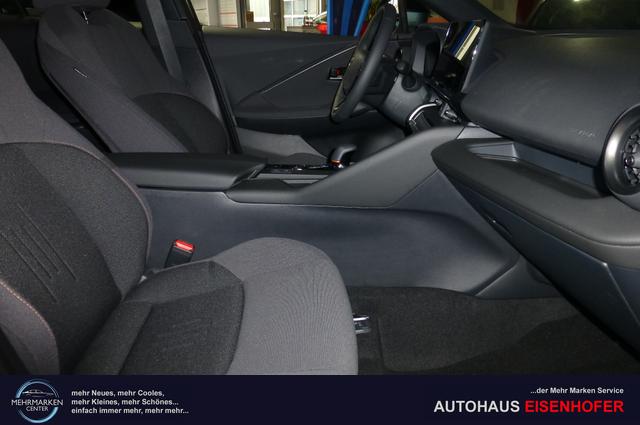 Toyota C-HR Hybrid FWD Team Deutschland 1.8 mit Komfort-Paket 