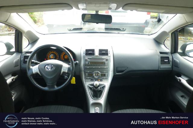 Toyota Auris Sol 