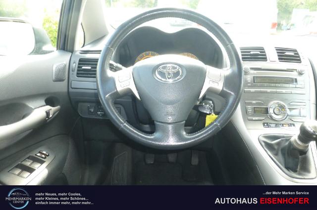 Toyota Auris Sol 