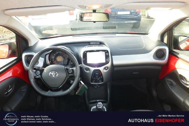 Toyota Aygo x-play touch 