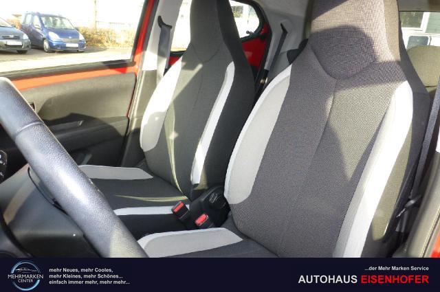 Toyota Aygo x-play touch 
