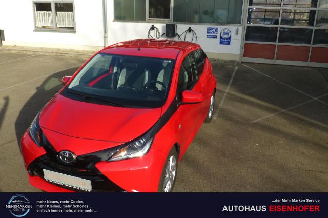 Toyota Aygo x-play touch 