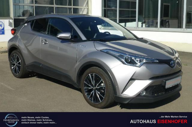 Toyota C-HR Hybrid Team D 