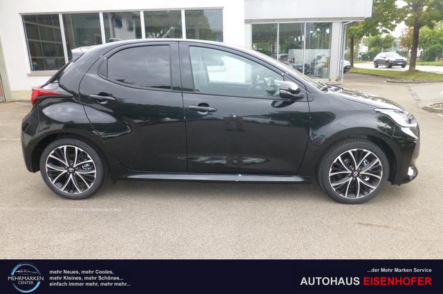 Toyota Yaris Hybrid Teamplayer 