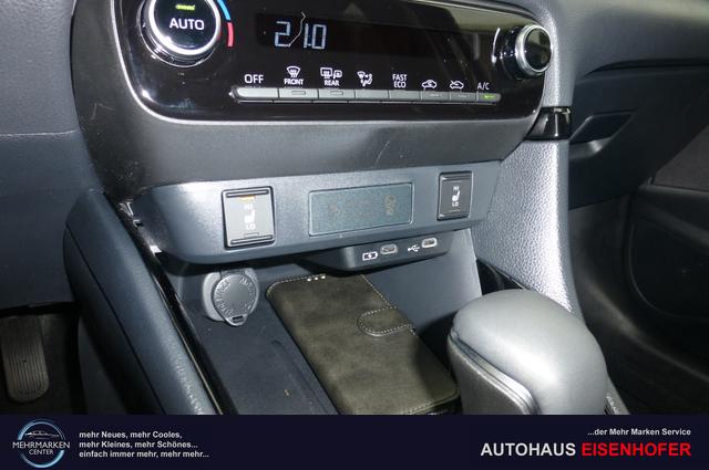 Toyota Yaris Hybrid Teamplayer 