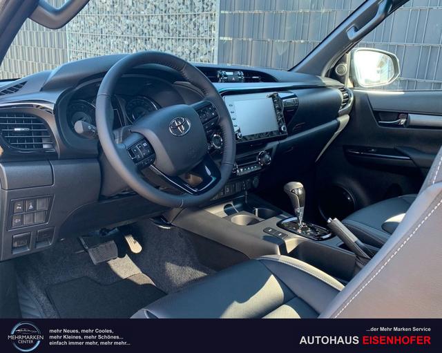 Toyota Hilux Extra Cab 2.8 D-4D AT 4WD Invincible Oxyde Bronze 