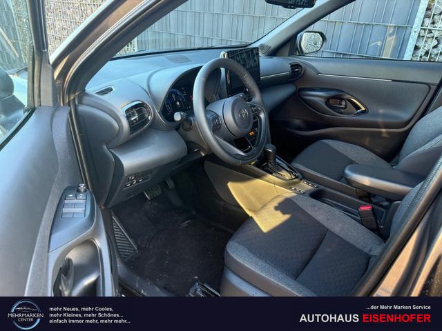 Toyota Yaris Cross 1.5 HEV Style Ash Grey Lager 