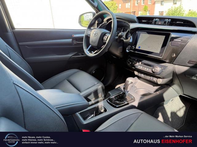 Toyota Hilux 2.8 D4D 48V AT Invincible Ash grey 