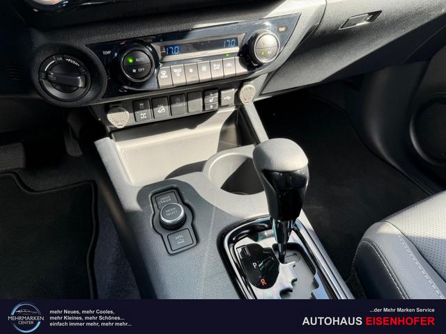 Toyota Hilux 2.8 D4D 48V AT Invincible Ash grey 